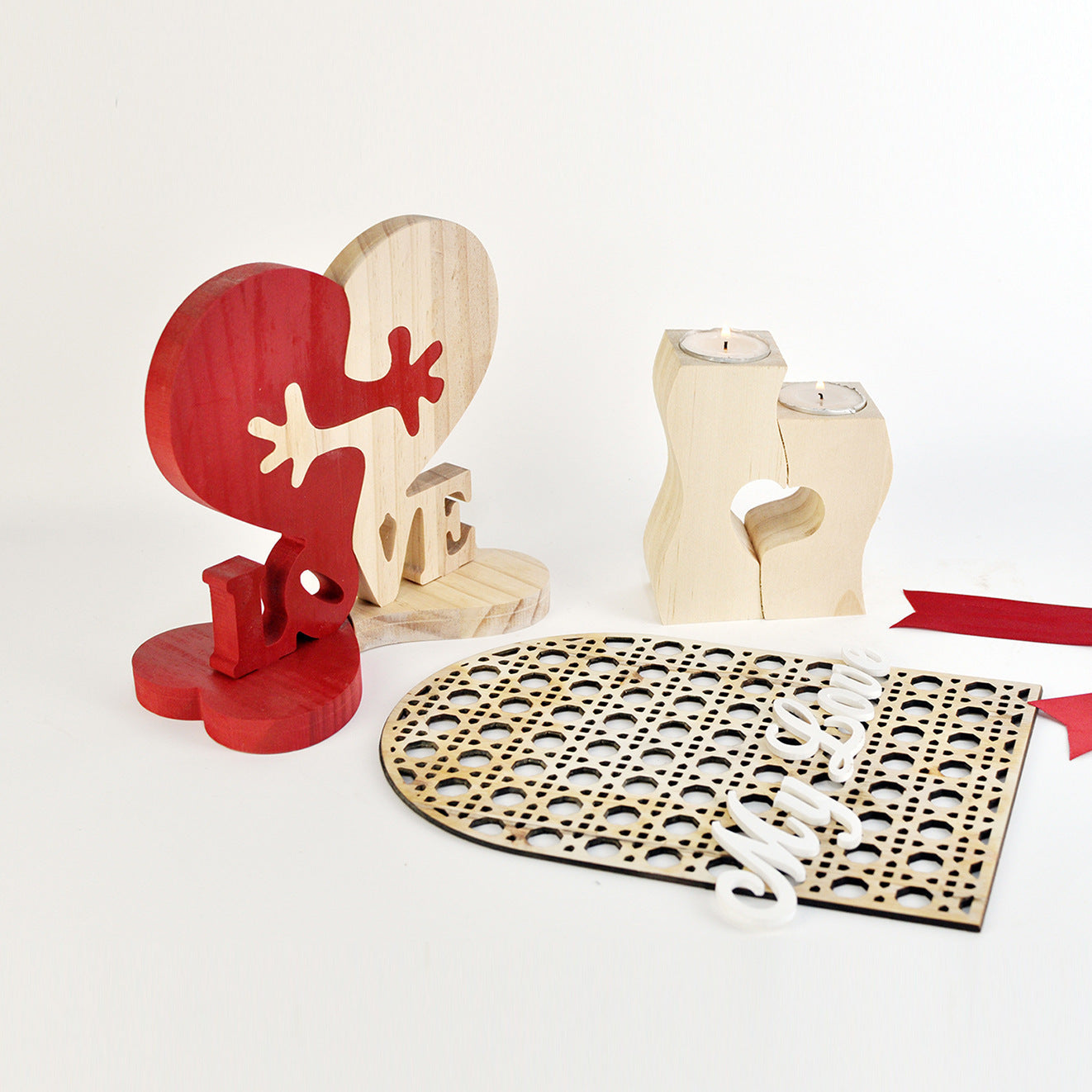 heart-shaped wooden decoration valentine's day gift